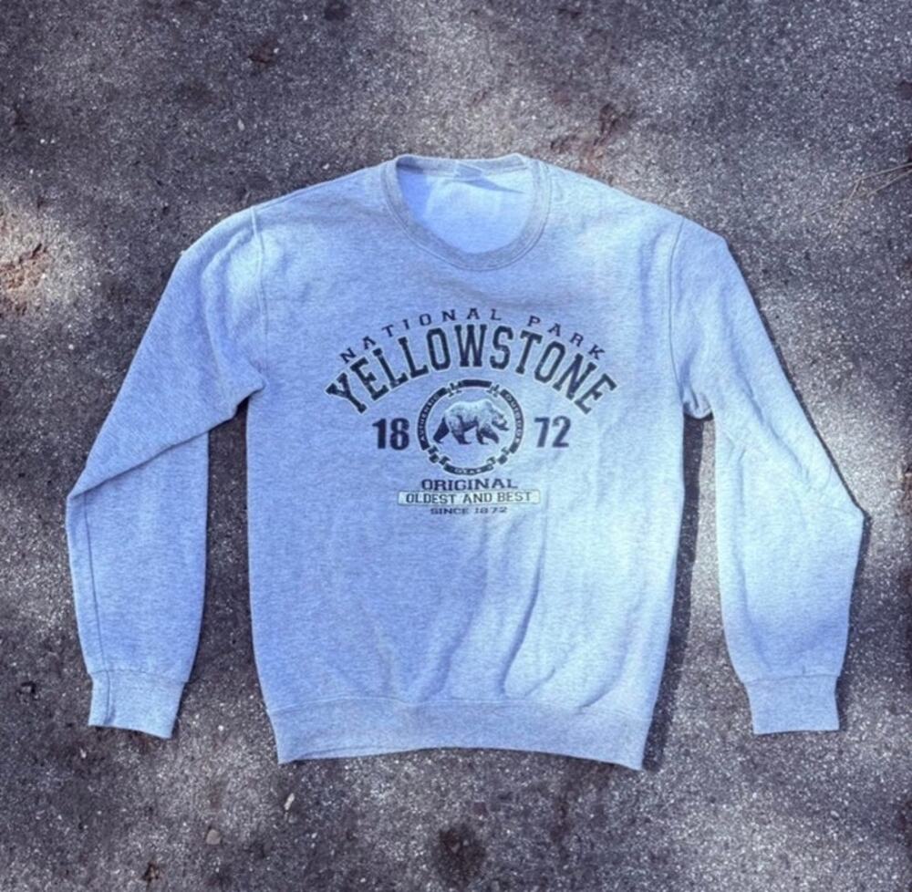 Yellowstone Bear Graphic Crewneck Sweatshirt Heather Gray Vintage Style